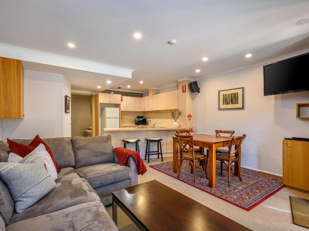 Lhotsky 8 Appartement Thredbo Buitenkant foto